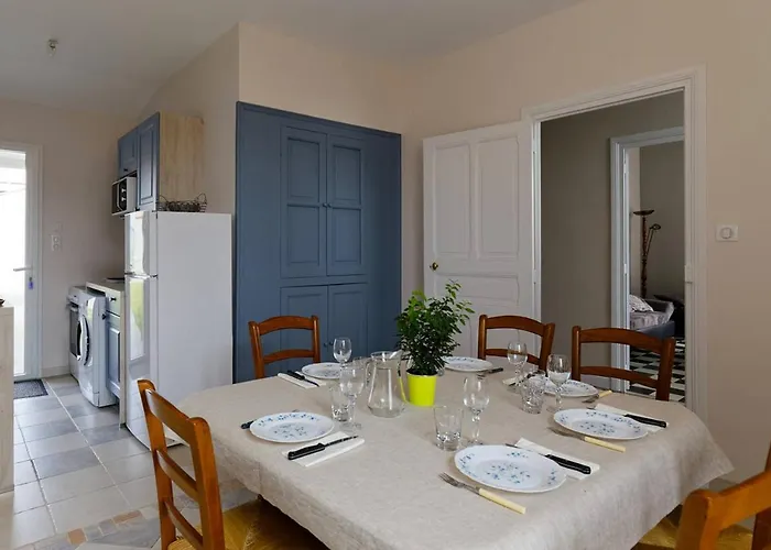 En Plein Centre, Jolie Maison Pour 6 Avec Jardin Vakantiehuis Beauvoir-sur-Mer