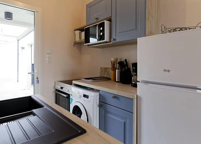 En Plein Centre, Jolie Maison Pour 6 Avec Jardin *